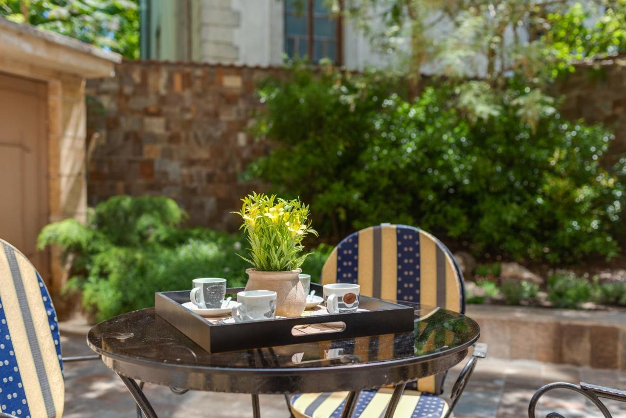 Deluxe And Central Garden Apartment Varna Exterior photo